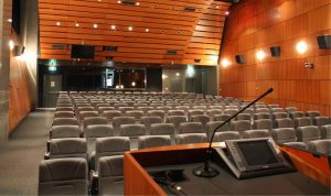 Hướng dẫn cách bố trí loa hội trường đúng chuẩn